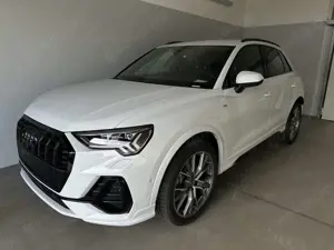 Audi Q3 S line 40 TDI quattro+AHK+Navi+Matrix+Kamera+Bl...