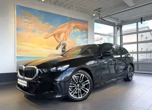 BMW 520 d Tour M SPORT PANO+HUD+ACC+AHK+HK+STANDH+AL
