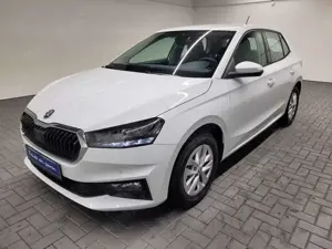 Skoda Fabia LED/Smart-Link/SHZ/Kam/Tempomat/15-LM
