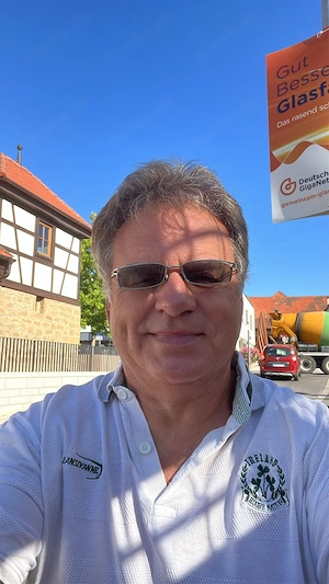 Feste Beziehung gesucht