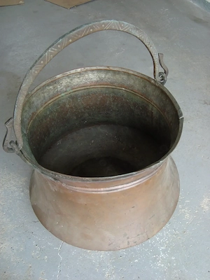 Großer Kupferkessel