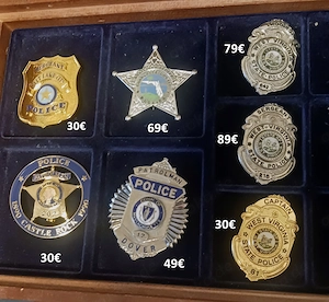 Löse meine US-Policebadges Sammlung auf