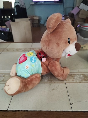 Krabbelbär mit Windel 