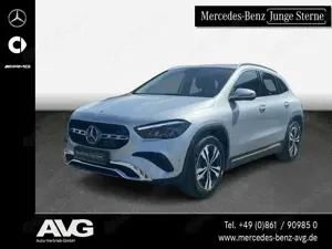 Mercedes-Benz GLA 200 GLA 200 d Progressive Advanced AHK RFK Winter-P.