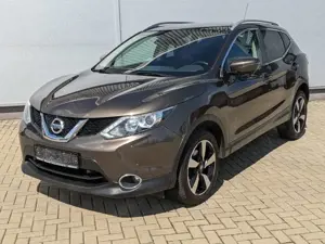 Nissan Qashqai 1.6l dCi 360° Kamera Navi Panodach 1.Hand