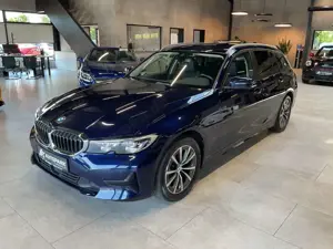BMW 320 d Touring Advantage LED Leder LiveC. Sitzh.