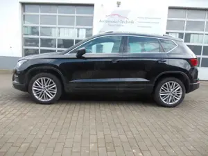 SEAT Ateca Xcellence AHK ACC Navi Parkas.