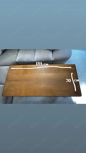 Massiver Holztisch zu verkaufen
