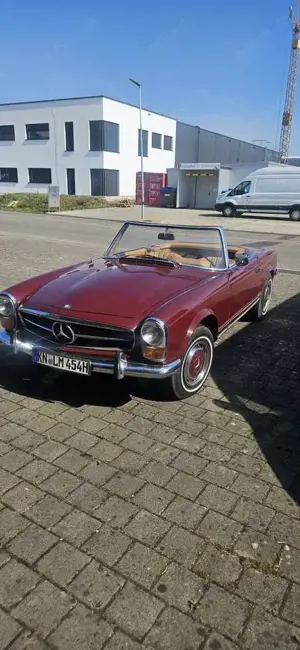 Mercedes-Benz SL 230