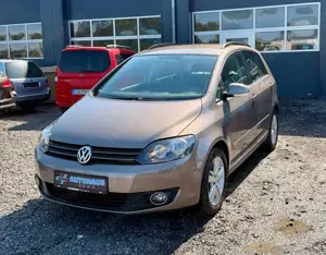 Volkswagen Golf Plus Comfortline, Rückfahrkamera, Parklenkassistent, Navi, voll Scheckheft