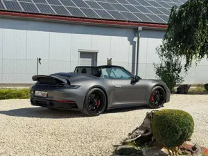 Porsche 992 Carrera 4 GTS 480PS Cabrio Ambiente* APPROVED-04/28 ( AUS ERSTER HAND!!! )