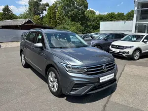 Volkswagen Tiguan Allspace 1.5 TSI DSG Life,7-Sitzer,AHK,Na