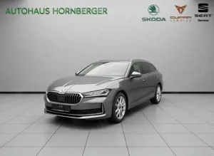 Skoda Superb 2.0 TDI 150PS AHK Navi ACC Kamera Verkehrszeichenerkennung 3-Zonen Klima Virtuelles Ped