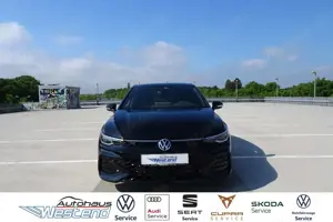Volkswagen Golf VIII Lim. 2.0 TDI 110kW DSG LED Sportfahrw