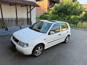 Volkswagen Polo Polo III 60 Servo Schiebedach Radio CD Aux TÜV NEU