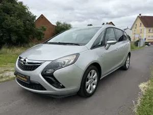 Opel Zafira Tourer Style*1.Hand*Alufelgen*Lenkradheizung*SHZ*Tempomat