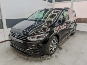 Volkswagen Touran R-LINE 7-SITZER DSG NAVI RFK SHZ 1.5 TSI DSG 11...