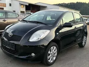 Toyota Yaris Team*NEU*TÜV*KLIMA*109KM* gepflegt*