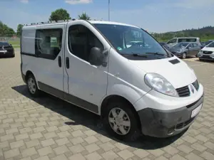 Renault Trafic Kasten L1H1 2,7t Camper Ausbau Bild 3