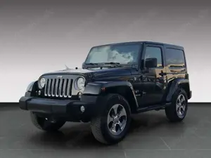 Jeep Wrangler Sahara 2.8 Dualtop Navi BT HDD TÜV-NEU 8-fach Temp
