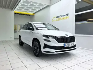 Skoda Karoq Sportline 4x4 AHK schwenkbar Leder Kamera