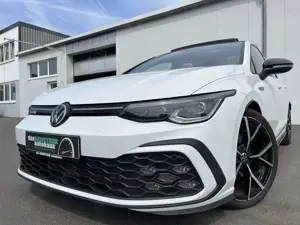 Volkswagen Golf GTD 2.0 TDI DSG AHK HeadUp PANO Navi RFK TravelAss