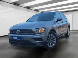 Volkswagen Tiguan 2.0 TDI JOIN 6-Gang NAVI/SHZ/EINPARKHILFE
