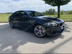 BMW M5 DKG