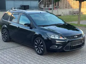 Ford Focus Turnier 1.6 16V Black Magic + neuer TÜV !