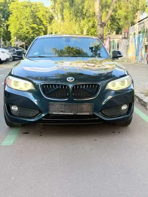 BMW 220 220i Coupe Sport-Aut. Sport Line