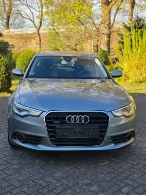 Audi A6 Avant 3.0 TDI DPF quattro S tronic sport selection