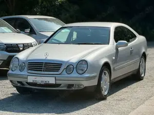 Mercedes-Benz CLK 200 ELEGANCE 1.HAND*AHK*MEMORY*KLIMA
