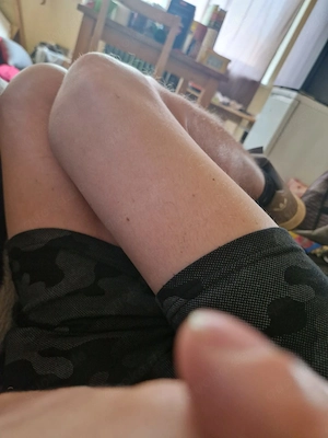 Fem gebaut sucht trans! keine männer typen!!!