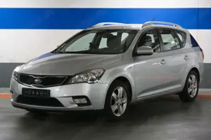 Kia Ceed SW / cee'd SW 1,6L 1.Hand Rückfahrcamera