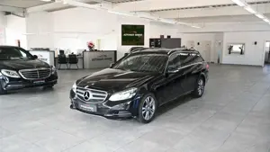 Mercedes-Benz E 220 BlueTec T-Modell *PANO*SHZ*LED