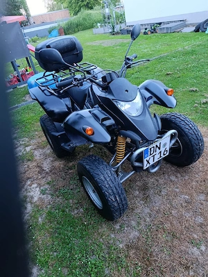 Verkaufe dieses Quad Smc 236 ccm