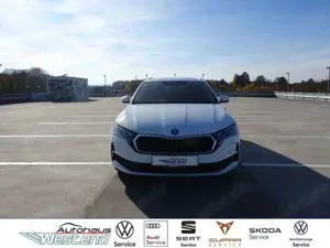 Skoda Octavia Combi 2.0l TDI 110kW DSG LED Navi Klima
