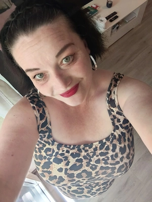  reife molly sucht reife Männer ab mindestens 40 für bj,hj oder tf!nur Quickie!