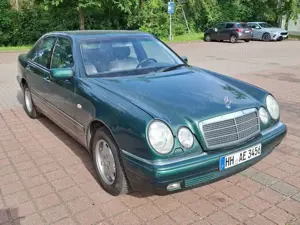 Mercedes-Benz E 240 E 240 Elegance