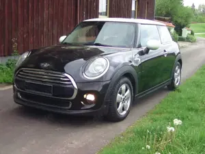 MINI Cooper 6-Gang, großes Panoramadach,Navi,Scheckh.
