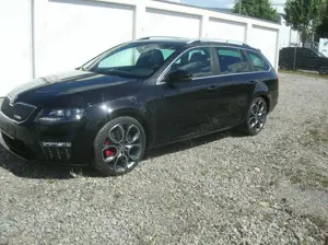 Skoda Octavia RS 2.0TDI - Navi-Klima-Leder-PDC-Tüv Neu..