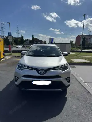Toyota RAV 4 Hybrid 190ps