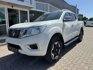 Nissan Navara NAVARA NP300 DOUBLE CAB 4x4/AHK/STANDHZG./NAVI