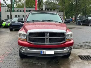 Chrysler Ram Van