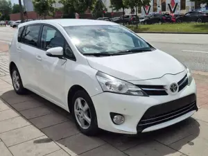 Toyota Verso Life**Diesel D4D 2,0 Motor*
