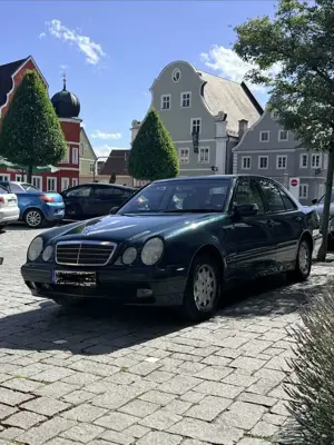 Mercedes-Benz E 200 Cdı