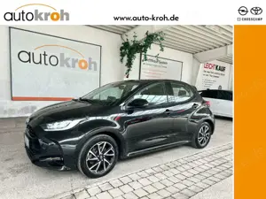 Toyota Yaris Hybrid Team Deutschland Keyless Kamera Sitzh.