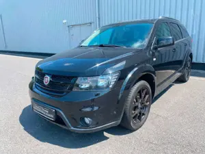 Fiat Freemont Black Code AWD 7 Sitze Vollleder