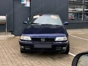 Opel Astra Astra Cabrio 1.8i Bertone Edition