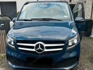 Mercedes-Benz V 220 d lang Navi Liege Paket 360° AHK LED 7-Sitz